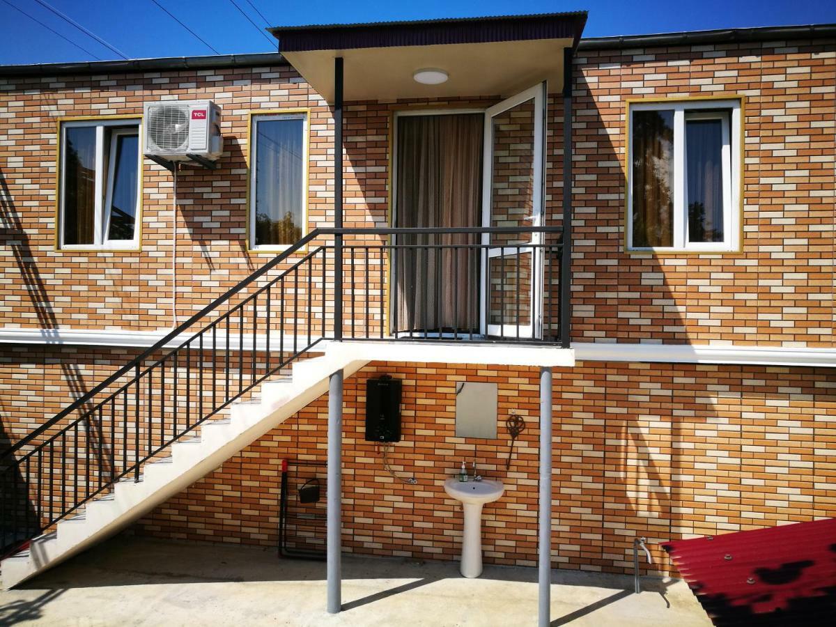 M2 House Villa Chakvi Kültér fotó